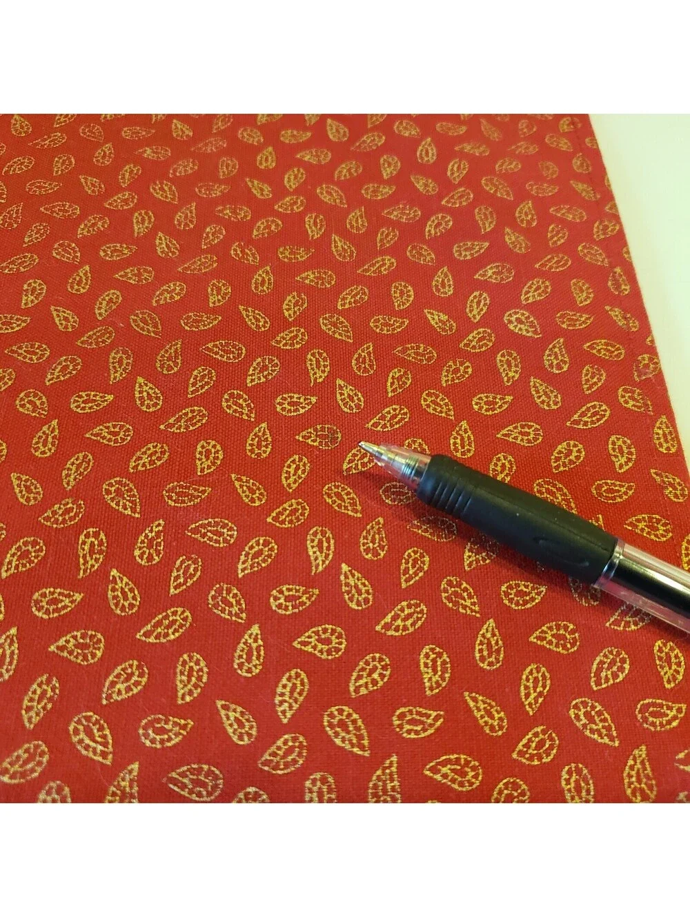 Pier 1 Placemats Red Gold Leaf Set of 5 Cotton Table Decor